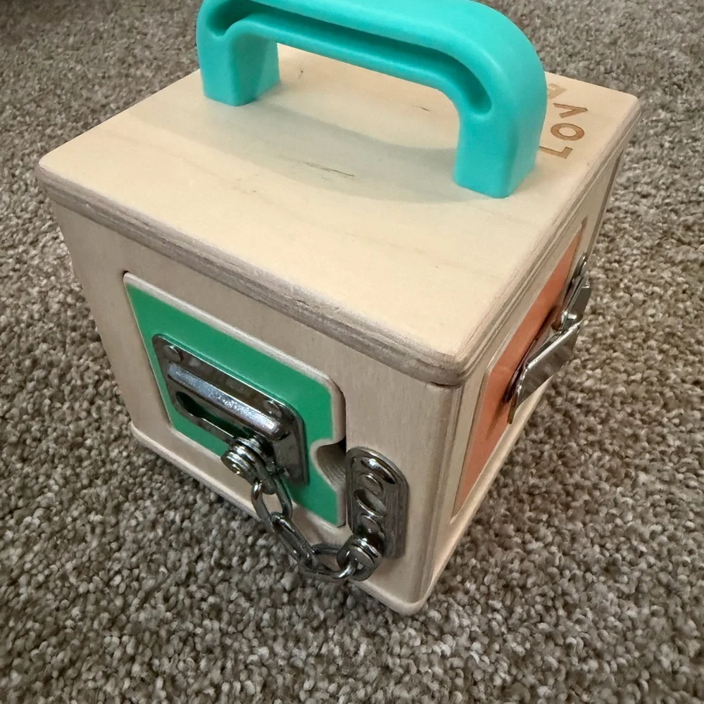 Lovevery Lockbox - Picture 3 of 5